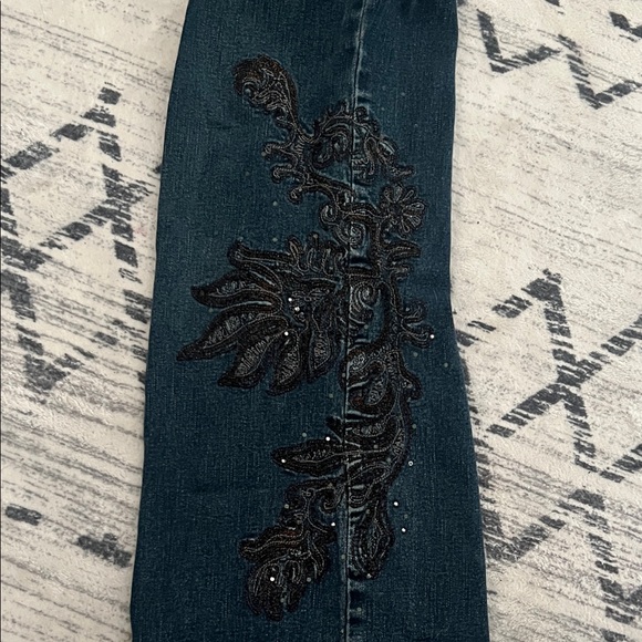 2000s Embroidered Jeans - Picture 3 of 5